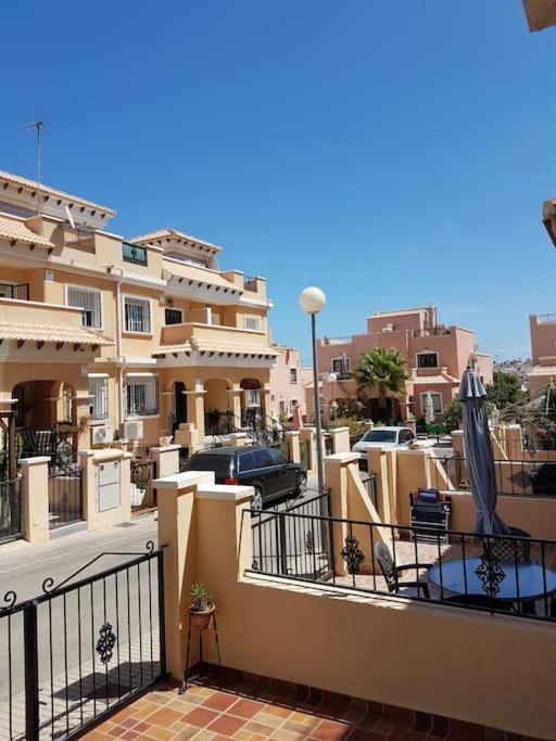 3 Bedroom Townhouse In Alicante, Orihuela Εξωτερικό φωτογραφία